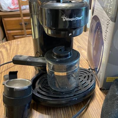 LC3- Boombox & cappuccino machine