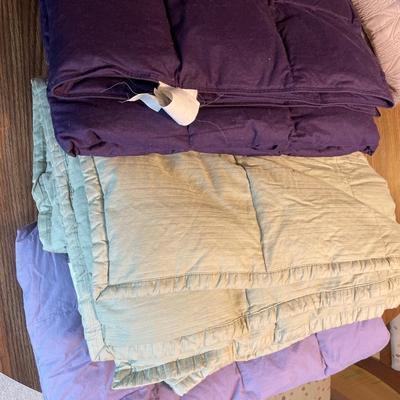 LC5- Down filled blankets (twin or throw size)
