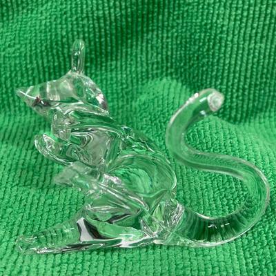 Vintage Pilgrim white blown glass mouse figurine