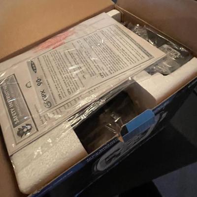 NEW IN BOX GPX 5” BLACK AND WHITE TV W/AM-FM RADIO & HEADPHONE JACK