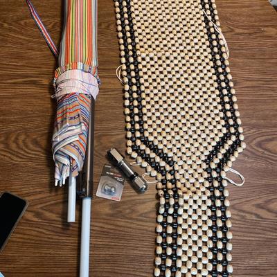DR6- Beaded mat, outdoor umbrella