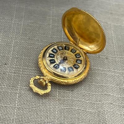 Vintage gold tone pocket watch
