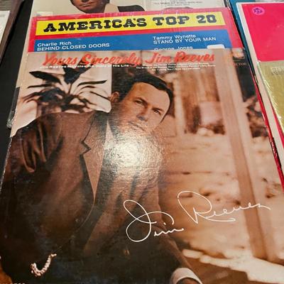 WIDE VARIETY OF MUSIC ON VINYL RECORDS