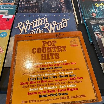 WIDE VARIETY OF MUSIC ON VINYL RECORDS