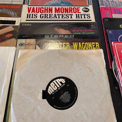 WIDE VARIETY OF MUSIC ON VINYL RECORDS
