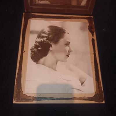 PERFORMANCE PROGRAMS,GENE AUTRY TICKETS AND PHOTOS OF PAST ACTRESSES