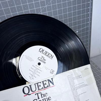 QUEEN: THE GAME 