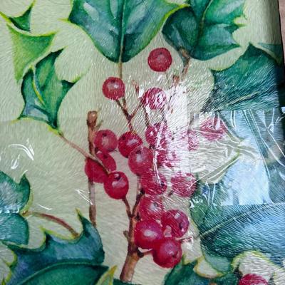Tough Top All Purpose Kitchen Board, Holly Berry Pattern 