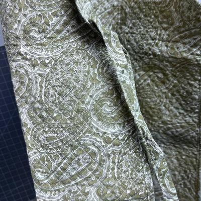 New Quilted Green Apron Paisley 