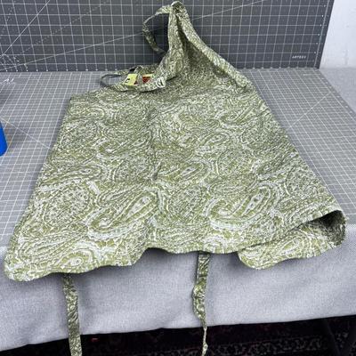 New Quilted Green Apron Paisley 