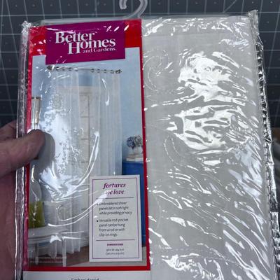 (12) 84" Sheer Window Coverings