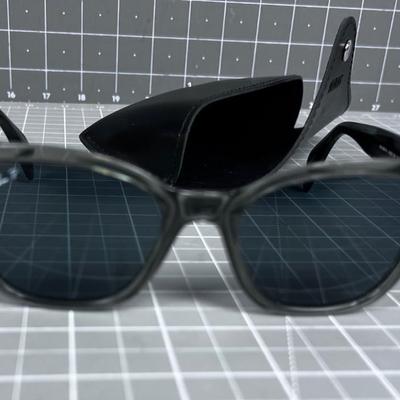 RAY-BANS with Case Polarized