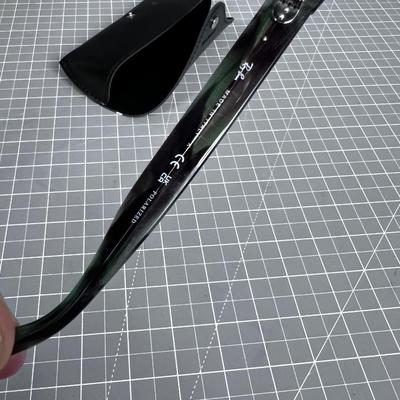RAY-BANS with Case Polarized