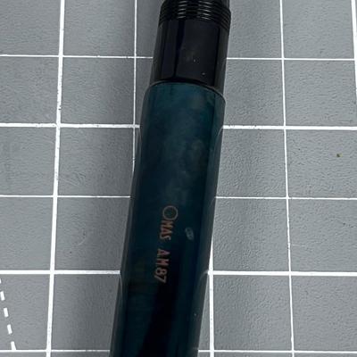 OMAS 18 K Gold Nib Pen Green Marbled Barrel 