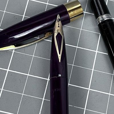 Mixed Lot of (3) Fountain Pens - 2 of which have 14K Nibs