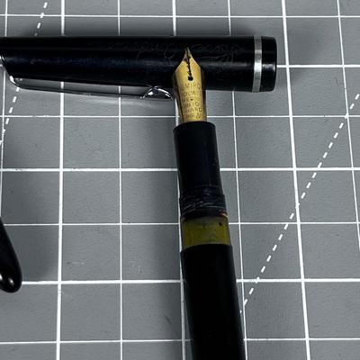 Mixed Lot of (3) Fountain Pens - 2 of which have 14K Nibs