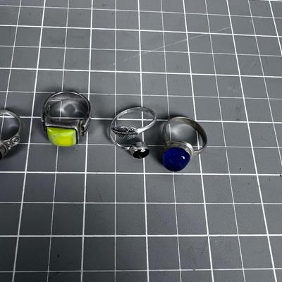 Lot of 5 Silver Rings 