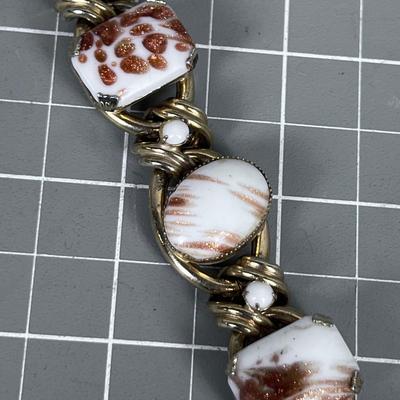 Costume Jewelry Bracelet Goldstone & Howlite ? 