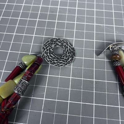 Large Heavy Stone Necklace (Prehnite and Red Jasper MAYBE??) NICE!!!!