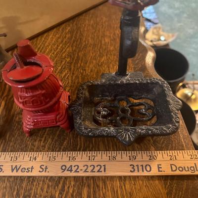 Iron decor lot
