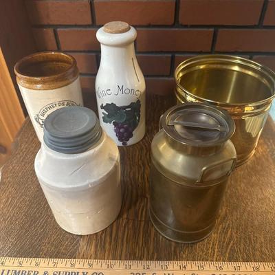 Stoneware jar lot