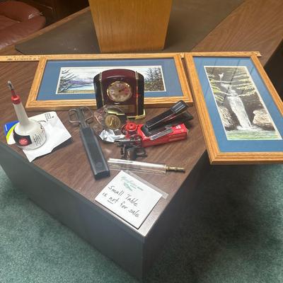 office supplies, art work, trash can