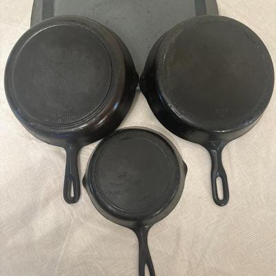 Cast iron pan lot