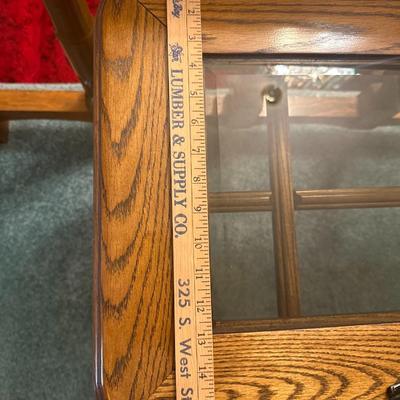 console table with glass top insert and Queen ann legs