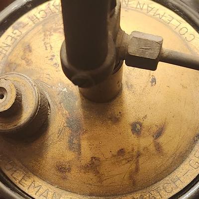 1930'S COLEMAN MODEL 150 KEROSENE VASE LAMP WITH BLACK BASE Oil lamp and glass jars