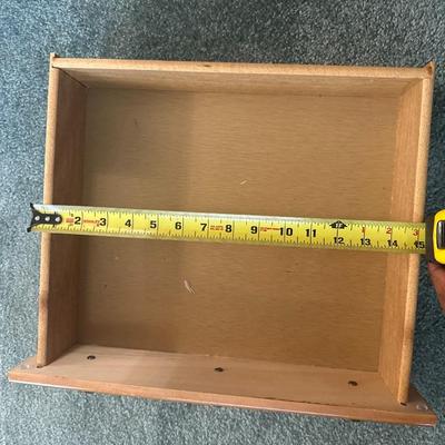 Early American Style Storage Dresser w. 7 Draws