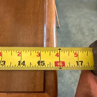 Early American Style Storage Dresser w. 7 Draws