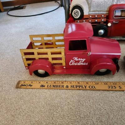 Metal Rustic Truck Classic Home Decor Christmas lot