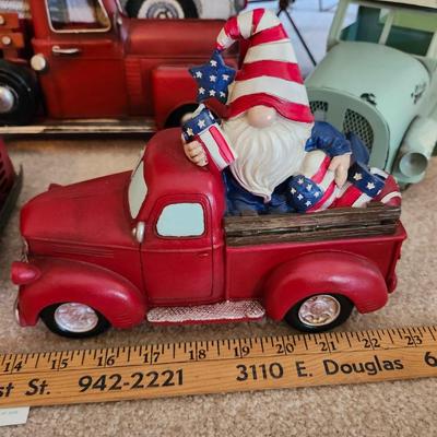 Metal Rustic Truck Classic Home Decor Christmas lot