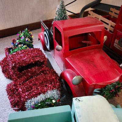 Christmas Decor Truck lot
