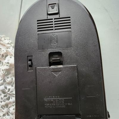 Miscellaneous house decor lot including radio and metal tray