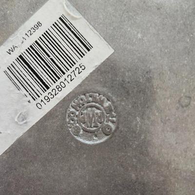 Miscellaneous house decor lot including radio and metal tray