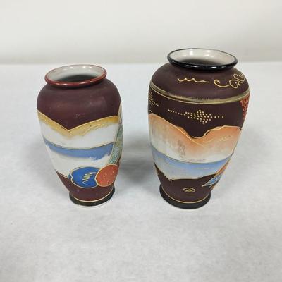 Hand Painted Satsuma Moriage Japan Porcelain Vase