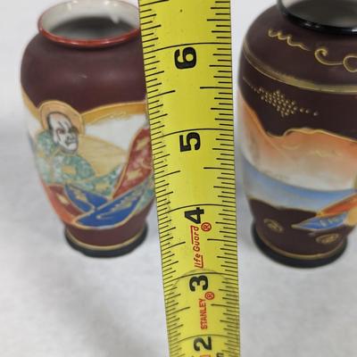 Hand Painted Satsuma Moriage Japan Porcelain Vase