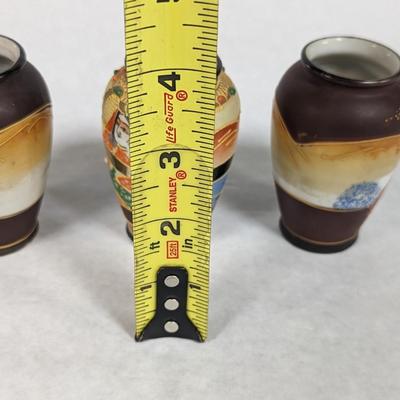Hand Painted Satsuma Moriage Japan Porcelain Vases