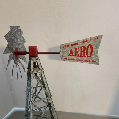 Househeld Lot including NIB Night Light Motion Sensor and table top windmill