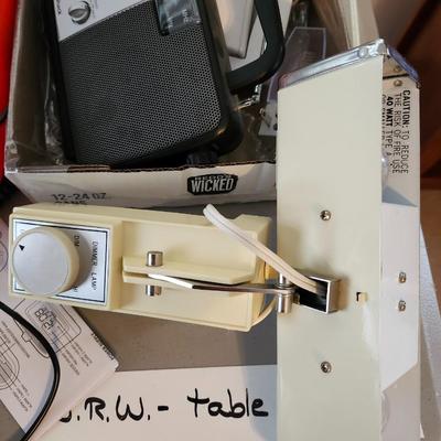 Househeld Lot including NIB Night Light Motion Sensor and table top windmill