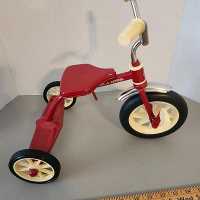 Home Decor lot of mini Red Flyer Tricycle and scooter