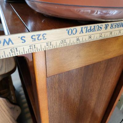 Bookcase /Shelf, Solid Wood Magazine rack/table, Live plant, Clock Home decor