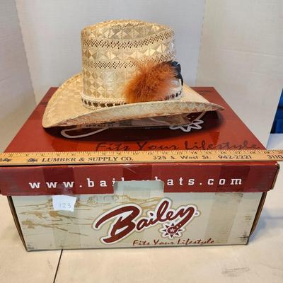 Bailey natural colored straw cowboy hat, size 7 1/2 with hat