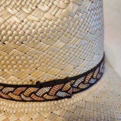 natural colored straw cowboy hat Size 7 1/2, Bailey and resiston