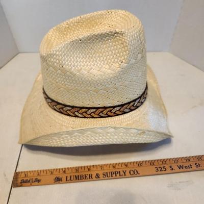 natural colored straw cowboy hat Size 7 1/2, Bailey and resiston