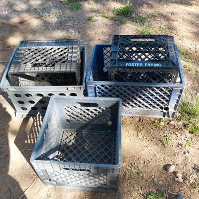 PLASTIC CRATES