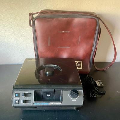 Vintage Kodak Carousel 5600 Projector