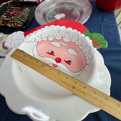 Christmas serve ware