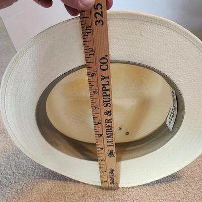 Country gentleman men's white fedora hat Size 7 1/2 with Hard Case Hat box